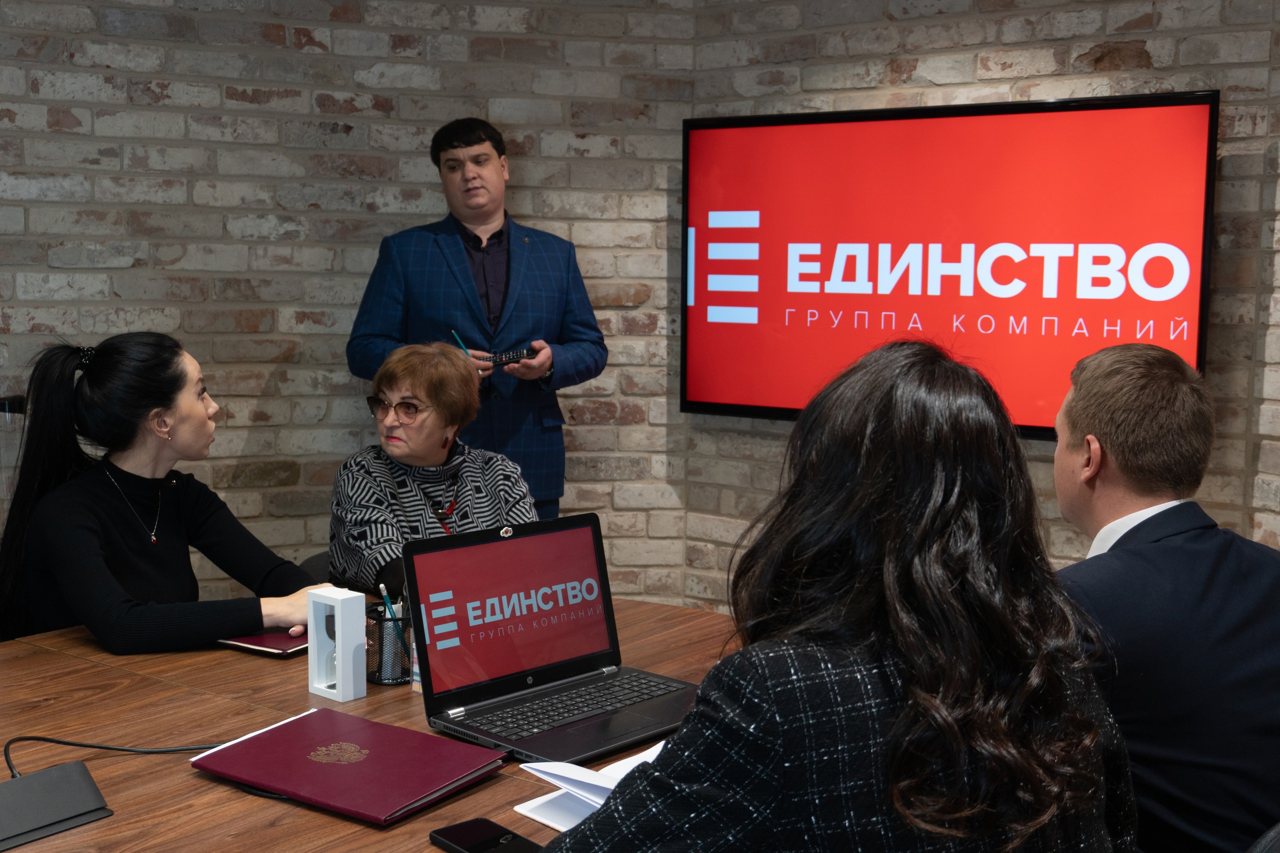 Заголовок